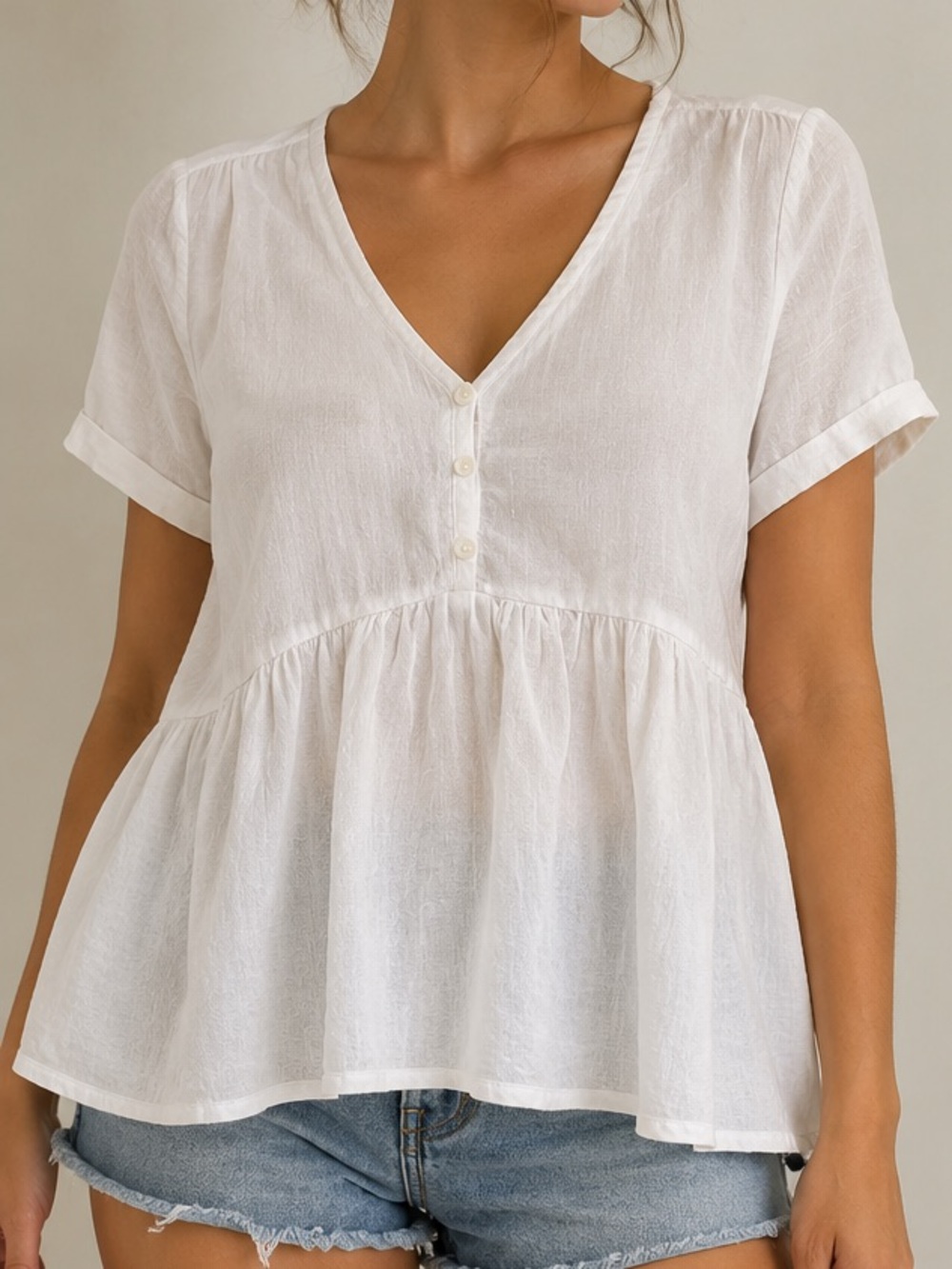 GAP White Textured V-Neck Blouse | Size M | NWT